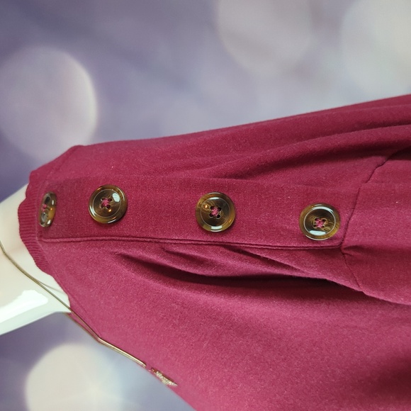 The Sweatshirt Project 1X Burgundy Wine Pullover High Low Hemline Button Accents - Picture 3 of 7